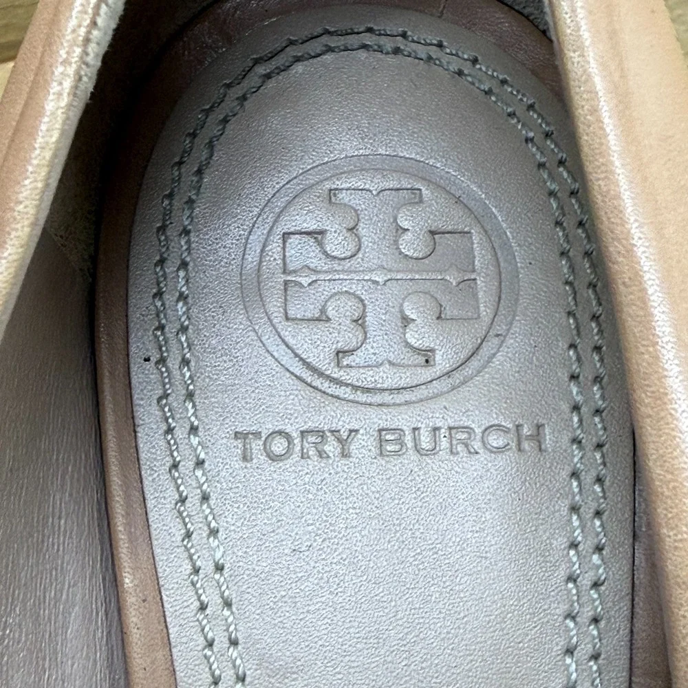 Tory Burch Lowell Wedge Pumps 7.5 M Camel Tan Leather Dress Office Gold Logo